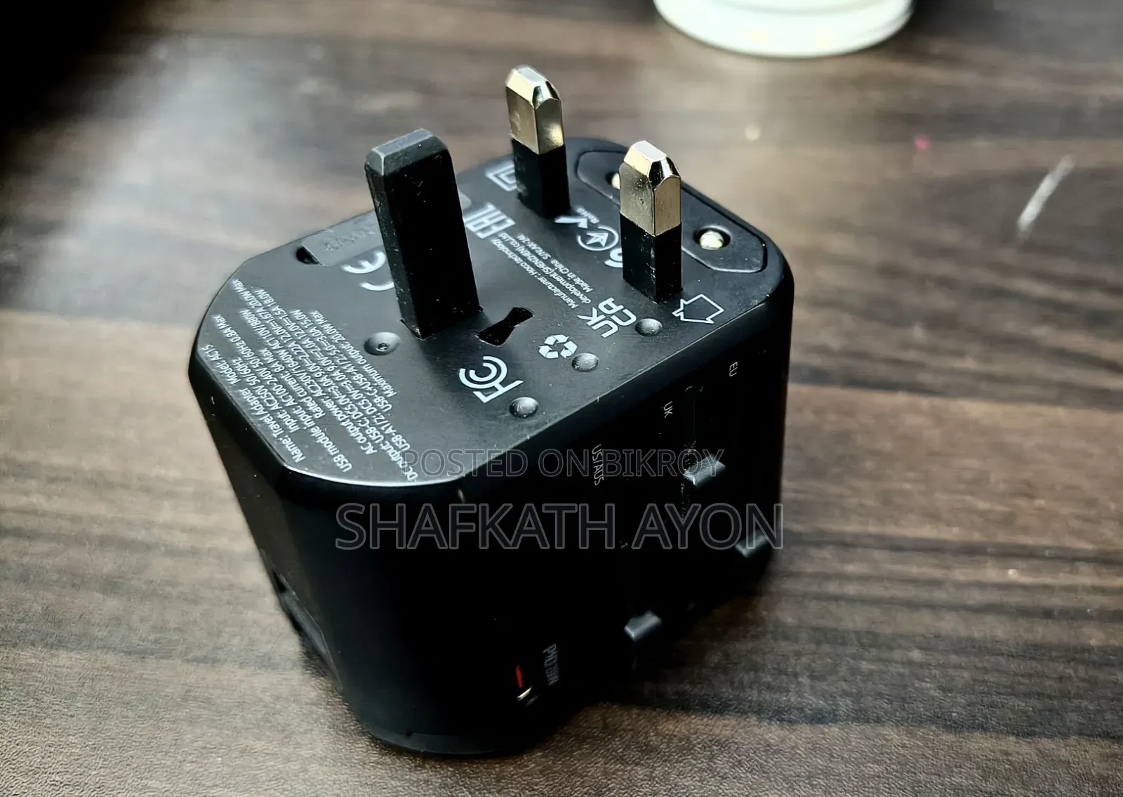 Hoco C15 20W Universal Travel Adapter