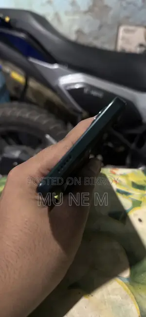 Vivo Y04 128 GB