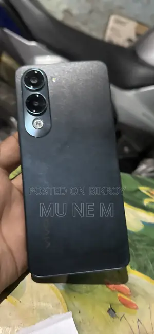 ভিভো ওয়াই০৪ ১২৮ জিবি