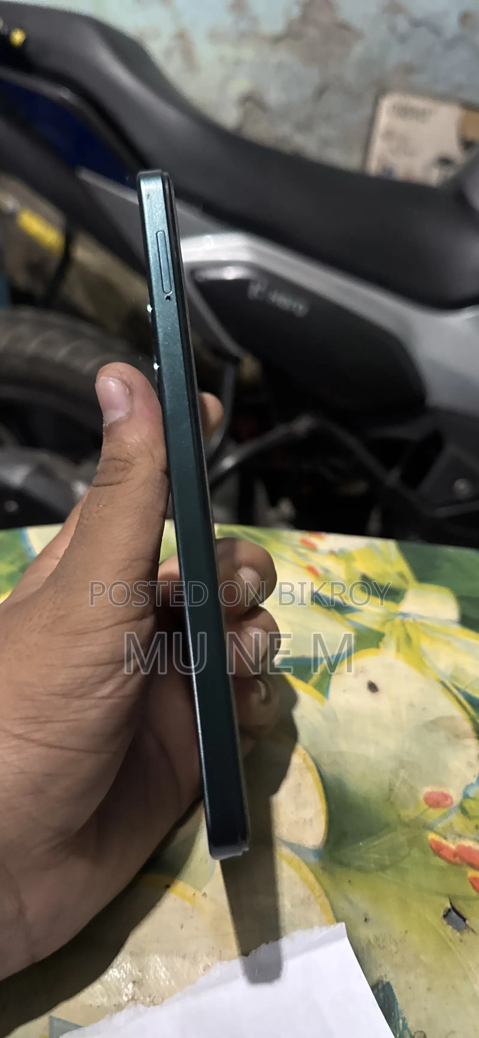 Vivo Y04 128 GB