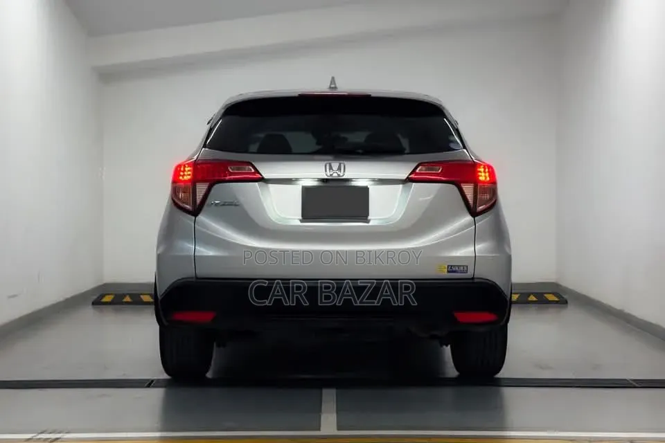 Honda Vezel 1.5 2WD 2014 Silver