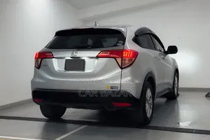 Honda Vezel 1.5 2WD 2014 Silver