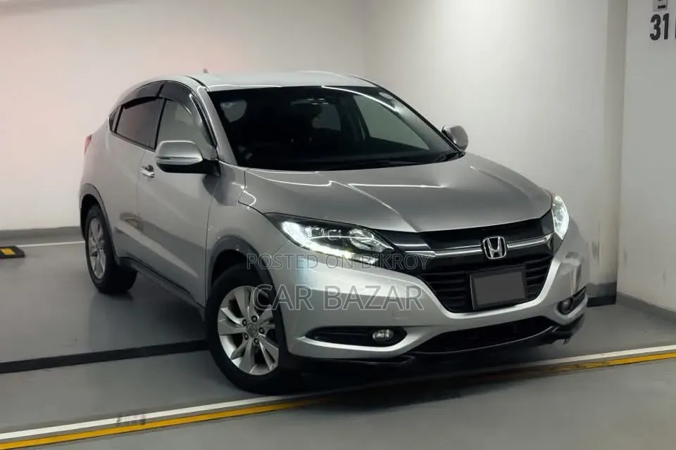 Honda Vezel 1.5 2WD 2014 Silver