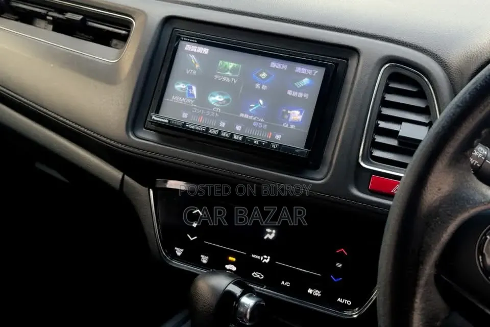 Honda Vezel 1.5 2WD 2014 Silver