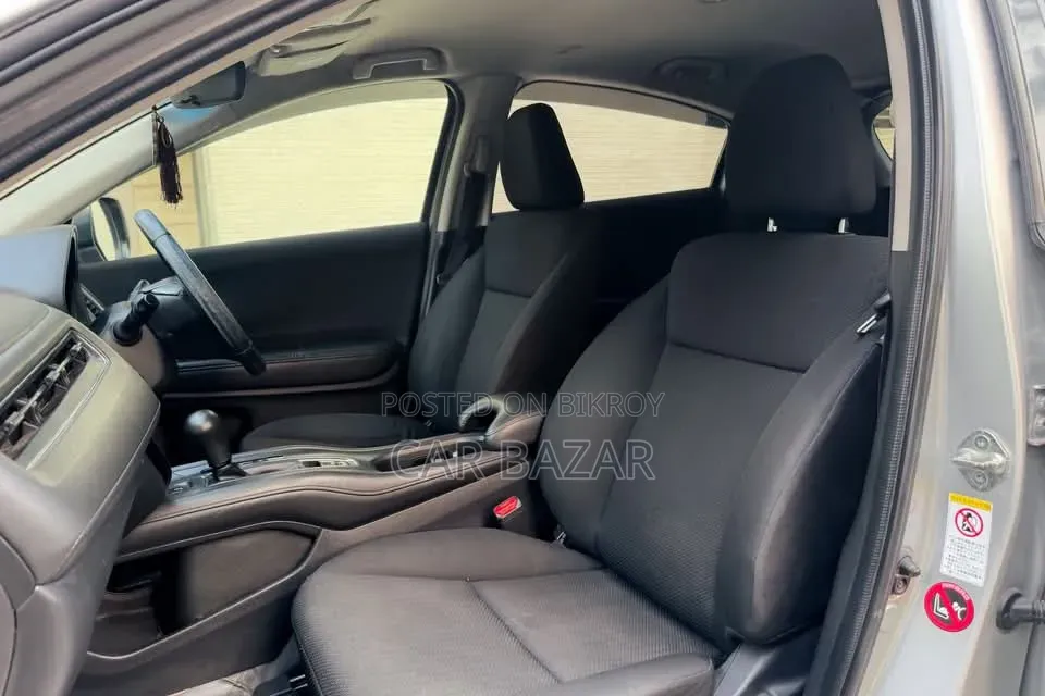 Honda Vezel 1.5 2WD 2014 Silver