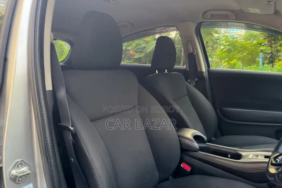 Honda Vezel 1.5 2WD 2014 Silver