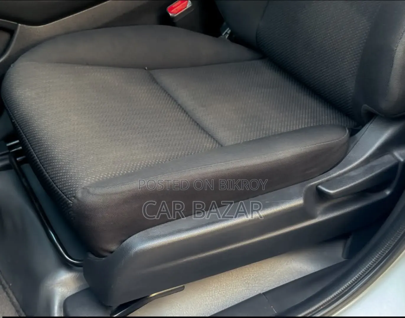 Honda Vezel 1.5 2WD 2014 Silver