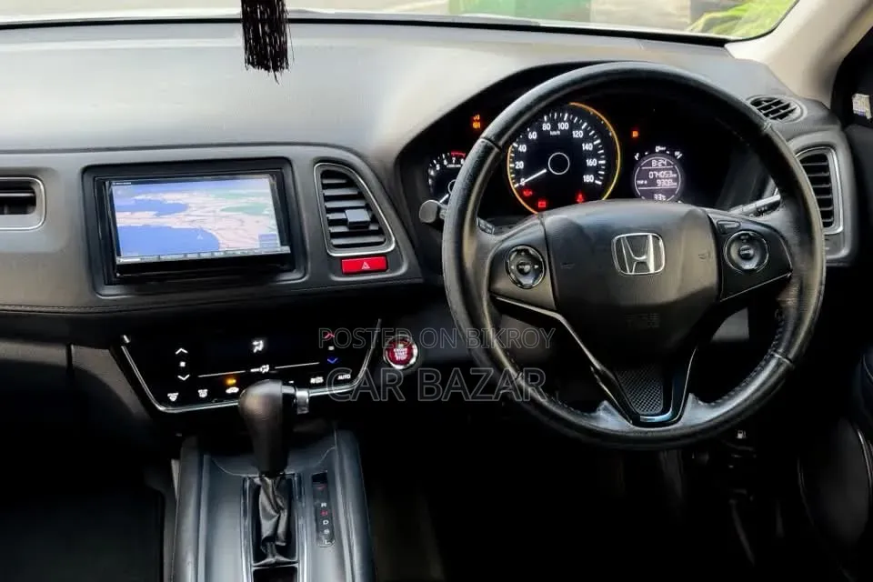 Honda Vezel 1.5 2WD 2014 Silver