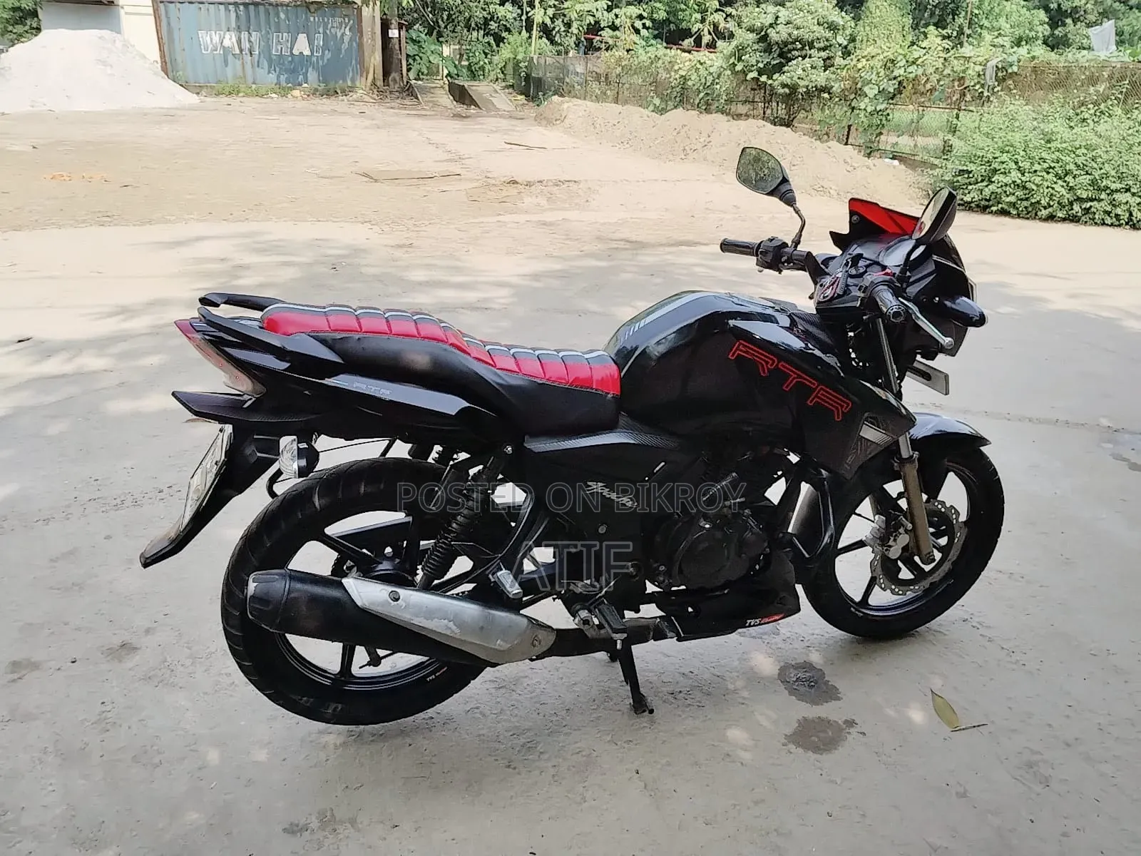 TVS Apache RTR 160 2V 2020 Black