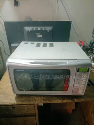 Panasonic NN-C784MF (28-Litre Convection Microwave Oven)