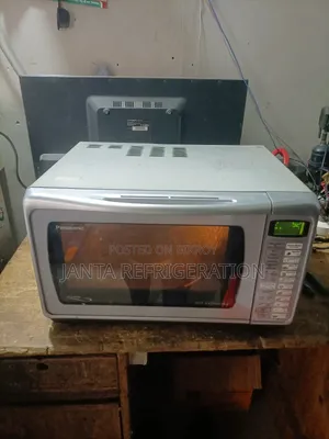 Panasonic NN-C784MF (28-Litre Convection Microwave Oven)