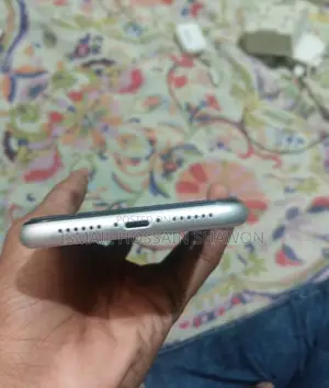 অ্যাপল আইফোন এক্সআর ১২৮ জিবি হোয়াইট