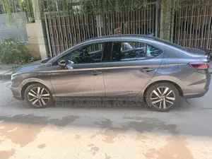নতুন হোন্ডা সিটি ২০২১ ম্যাট ব্ল্যাক