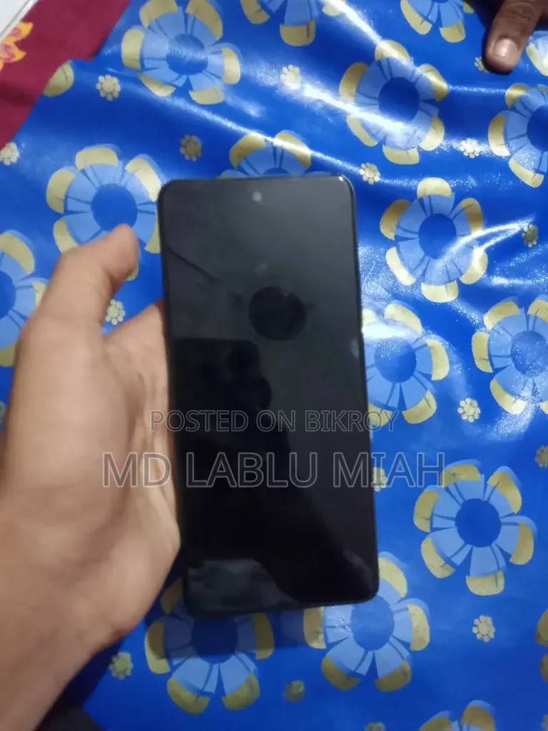 Tecno Spark 30 128 GB Black