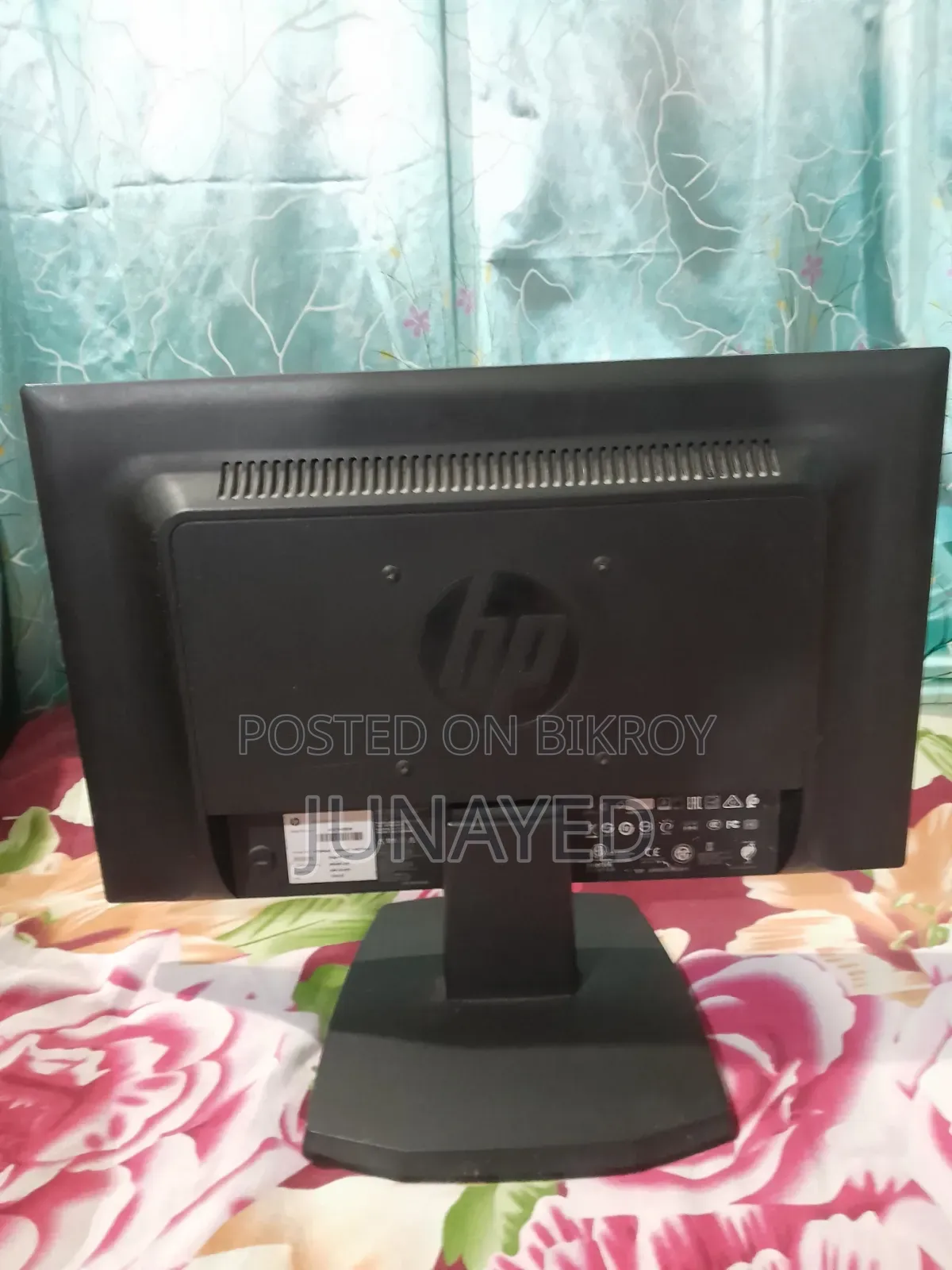 HP V194 18.5-Inch Monitor