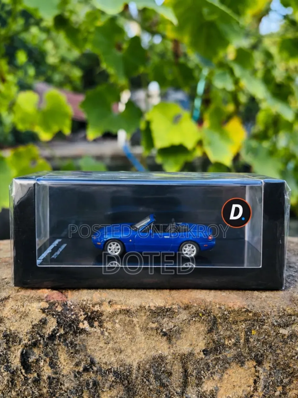 Motorhelix | Mazda Mx-5 Miata Convertible — Laguna Blue