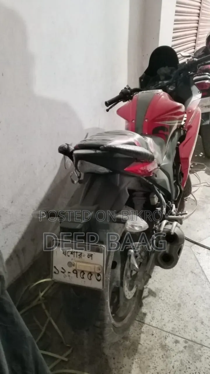 Suzuki Gixxer SF 2018 Red