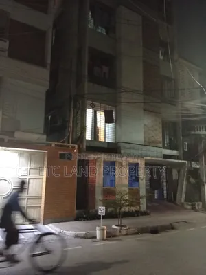 পল্লবী, মিরপুর ১১.৫ এ সজ্জিত ৩ বেডরুমের অ্যাপার্টমেন্ট বিক্রয়