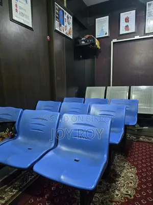 ওয়েটিং চেয়ার