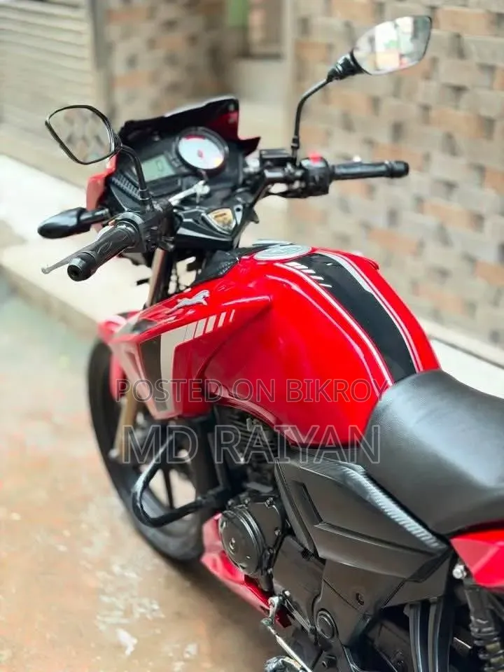 TVS Apache RTR 160 2v Refresh X-connect 2018 Red