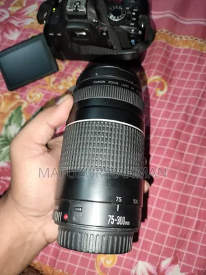 ক্যানন ৭৫-৩০০ জুম লেন্স