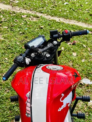 টিভিএস আপাচে আরটিআর ১৬০ ৪ভি ২০১৮ লাল