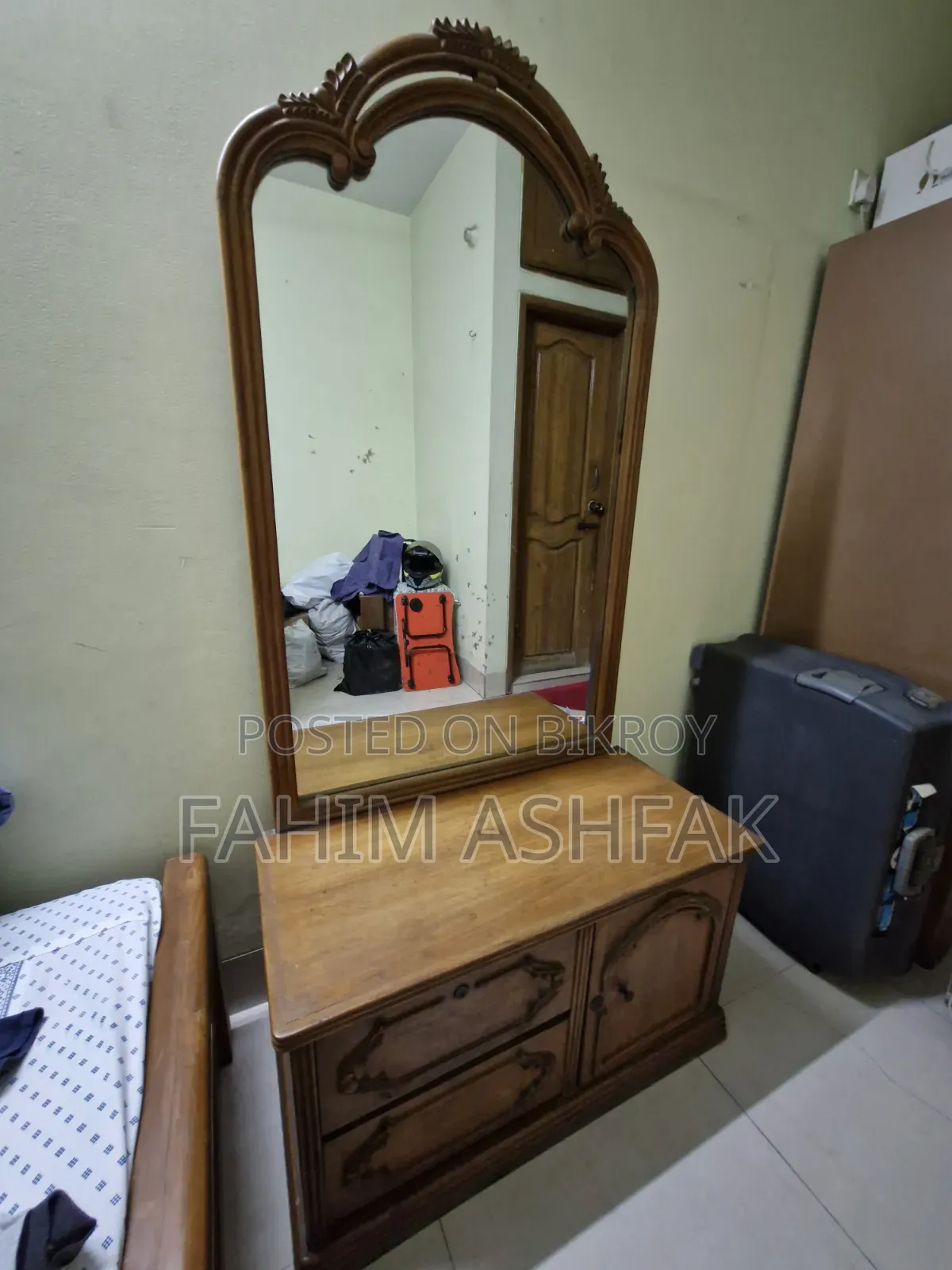 Dressing Table - Segun Wood