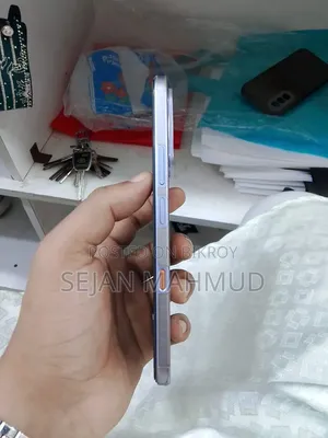New Infinix Hot 70 128 GB Pink