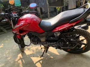 Hero Hunk 150R Dual Disc ABS 2018 Red