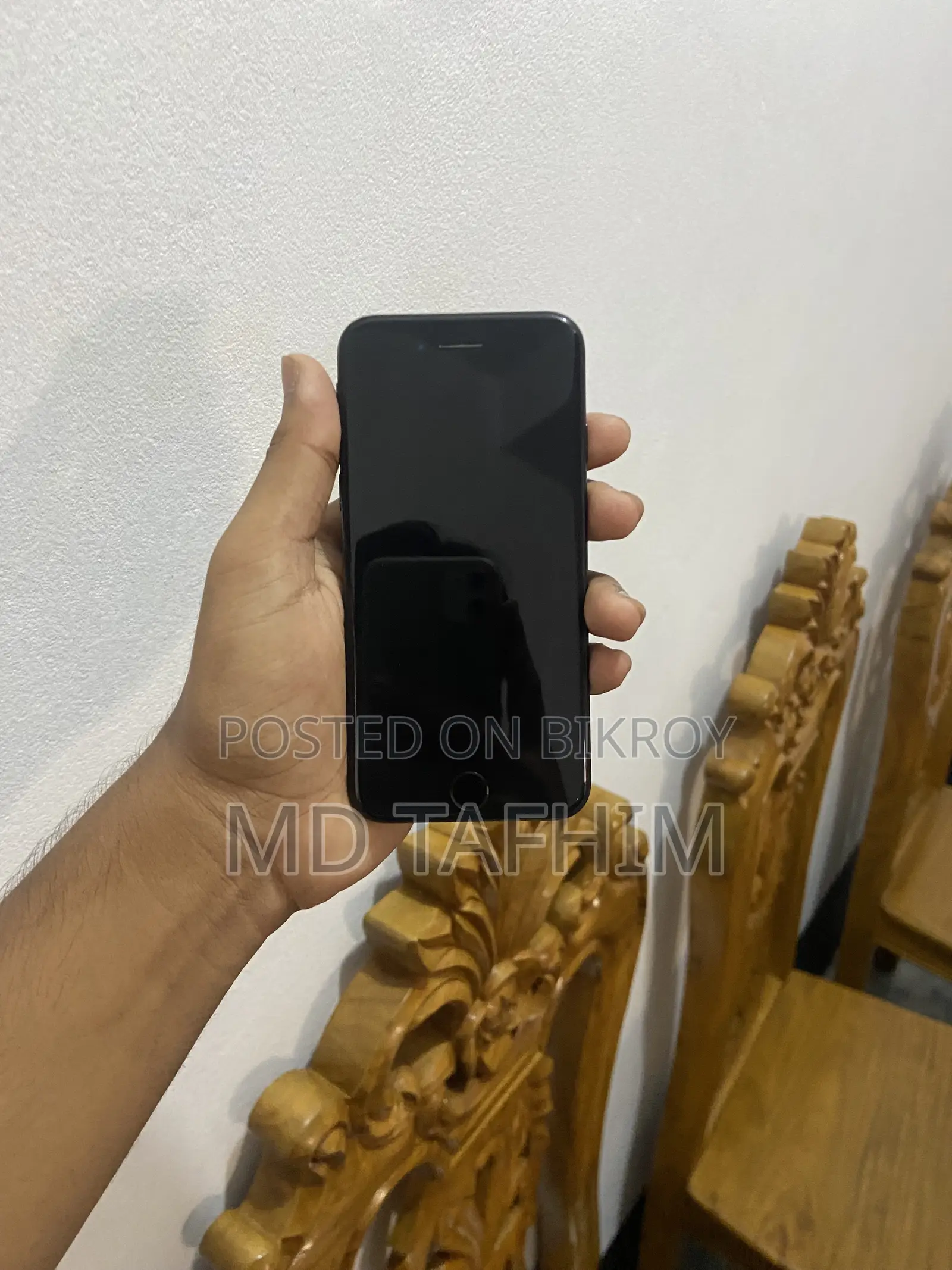 Apple iPhone SE (2020) 64 GB Black