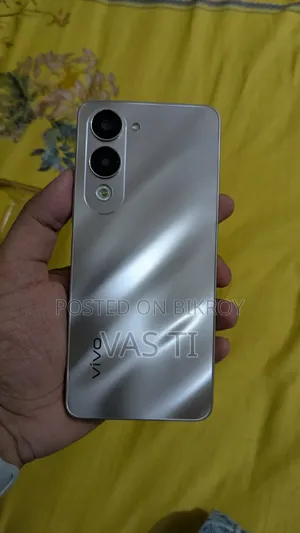 ভিভো ওয়াই০৪ ৬৪ জিবি গোল্ড