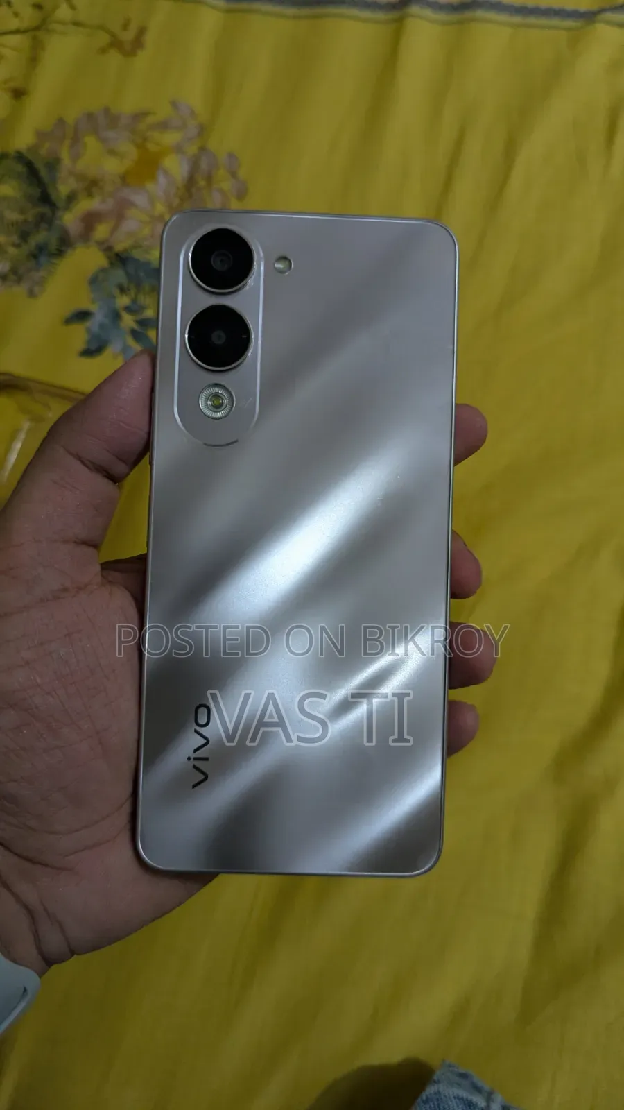 ভিভো ওয়াই০৪ ৬৪ জিবি গোল্ড