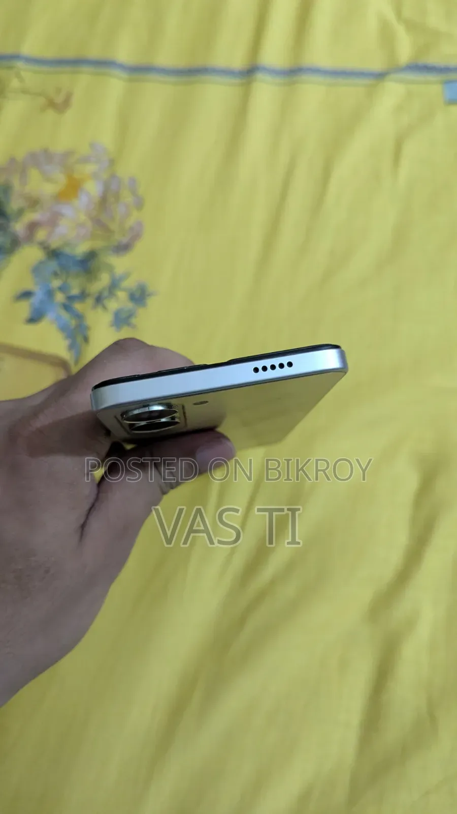 ভিভো ওয়াই০৪ ৬৪ জিবি গোল্ড