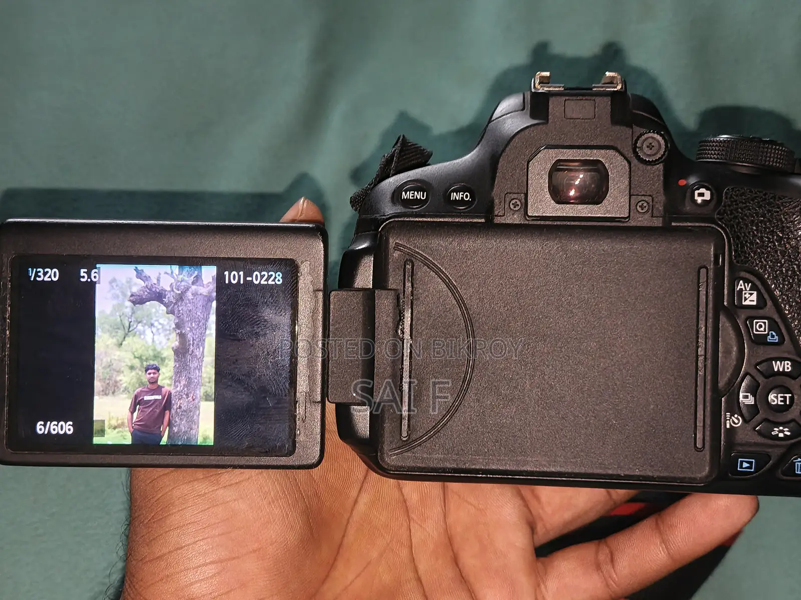 Canon 750 D