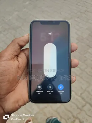 Apple iPhone 11 64 GB