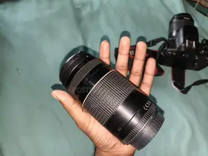 Canon 750 D