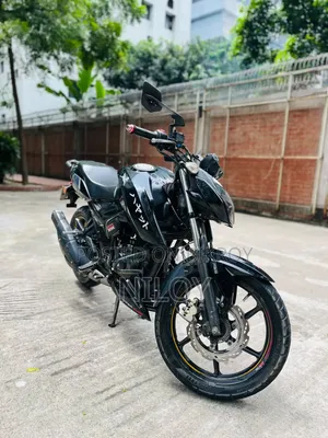 টিভিএস অ্যাপাচি আরটিআর ১৬০ ৪ভি ২০২১ কালো
