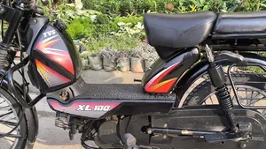 টিভিএস এক্সএল ১০০ ২০১৮ কালো