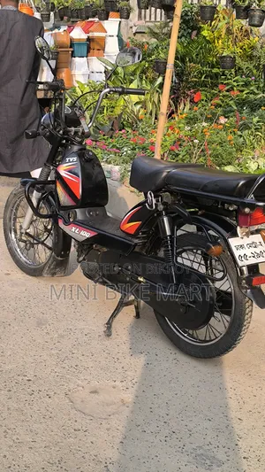 টিভিএস এক্সএল ১০০ ২০১৮ কালো