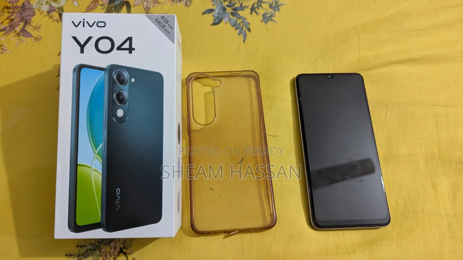 Vivo Y04 64 GB Gold