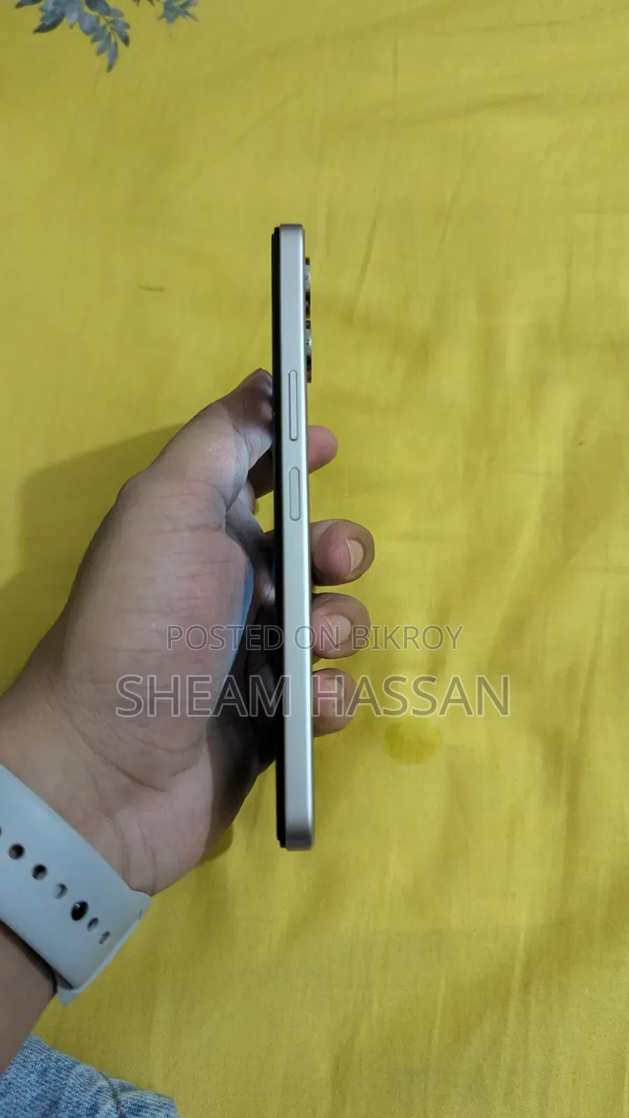 Vivo Y04 64 GB Gold