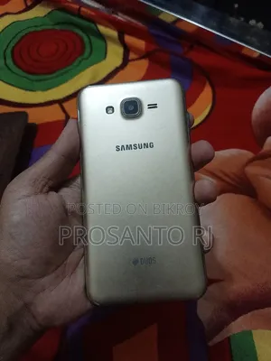 স্যামসাং জে৭০০ গোল্ড