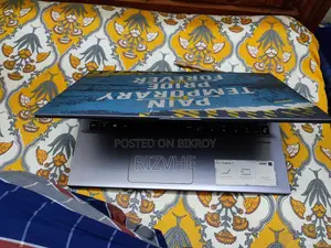 Laptop Asus Vivobook 15 12GB Intel Core i3 SSD 1T