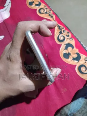 স্যামসাং গ্যালাক্সি জে৭ ১৬ জিবি গোল্ড