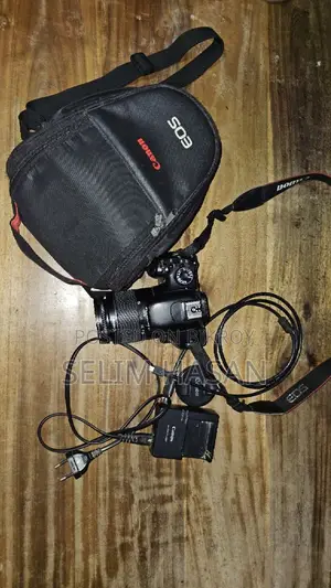 DSLR Camera 550D for Sale