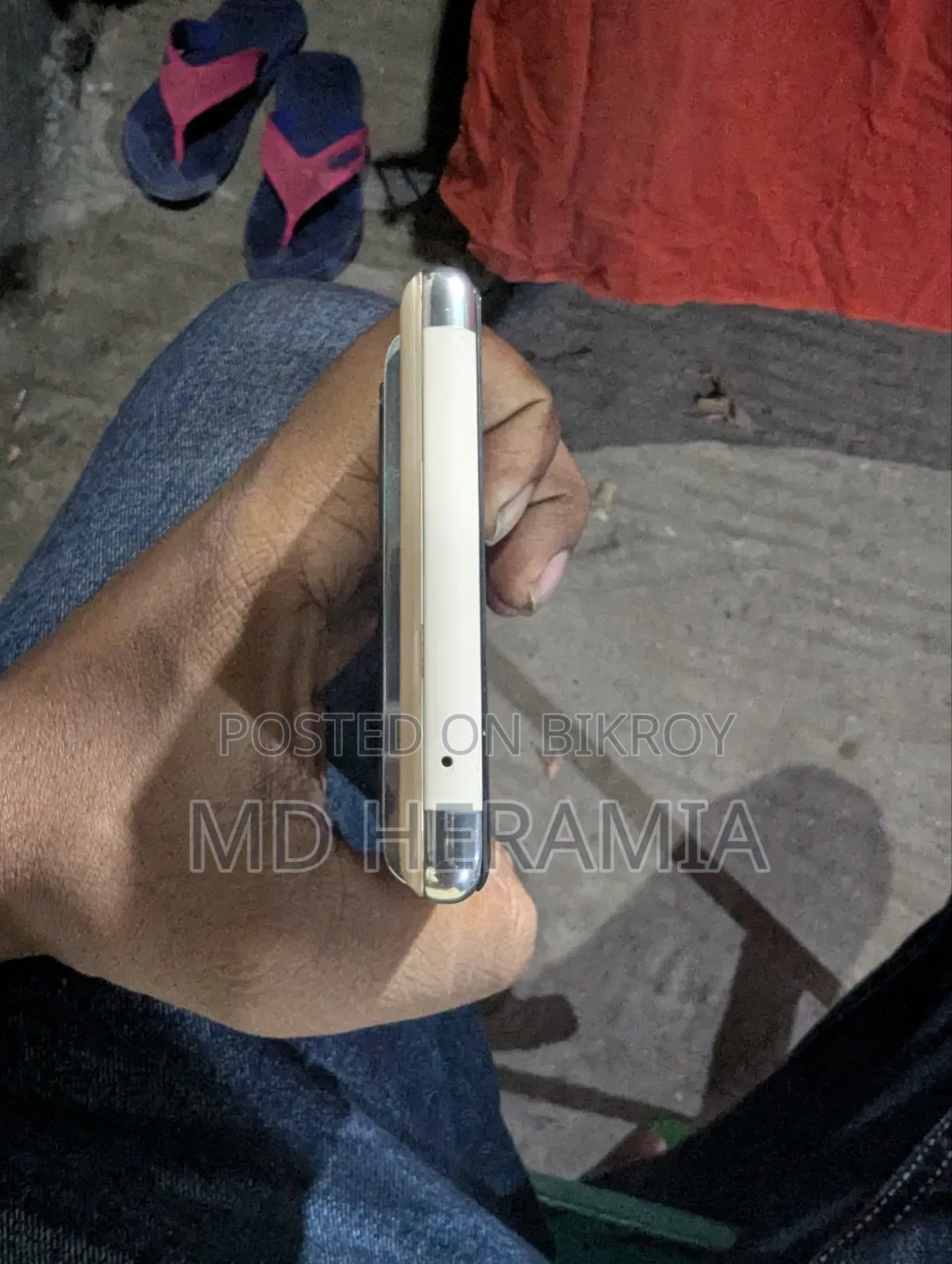 গুগল পিক্সেল ৬ প্রো ১২৮ জিবি গোল্ড