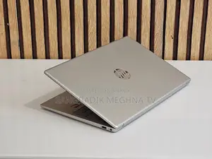 Laptop HP 4GB Intel SSD 500GB