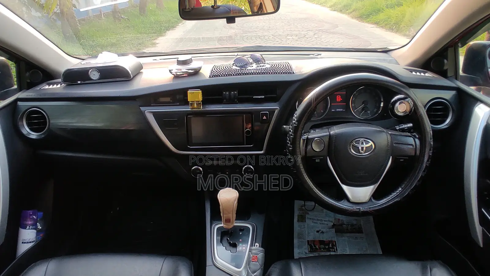 Toyota Auris 2013 Red