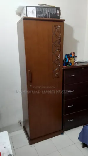 Single-Door Almirah