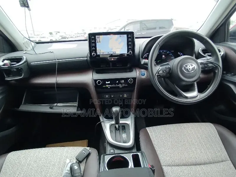 Toyota Yaris Cross 2021 Red